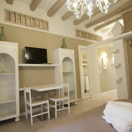 Cento Bed & Breakfast